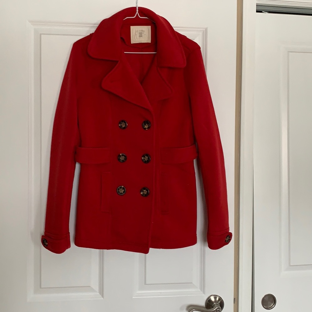 Ci Sono Red button up jacket with faux belt. Detailed cuff with buttons.
